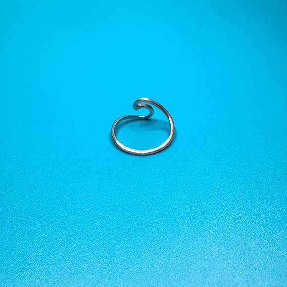 Wave ring. Sterling/925. - Picture 2 of 2